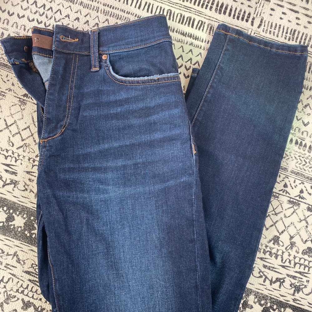 NEW Men’s Joe’s Jeans - Slim Dark wash 32
